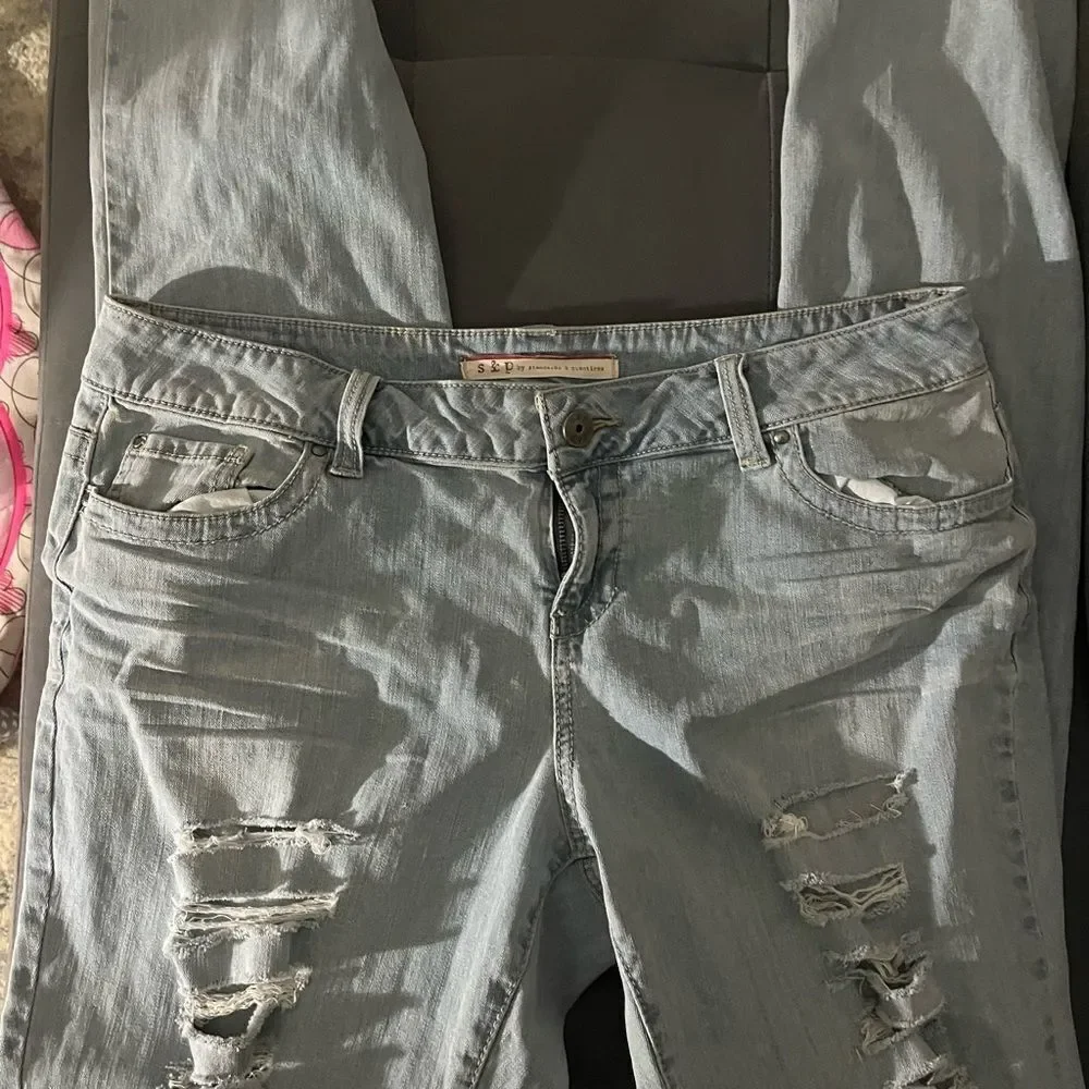 S&P FLARED RIPPED JEANS - Picture 2 of 4